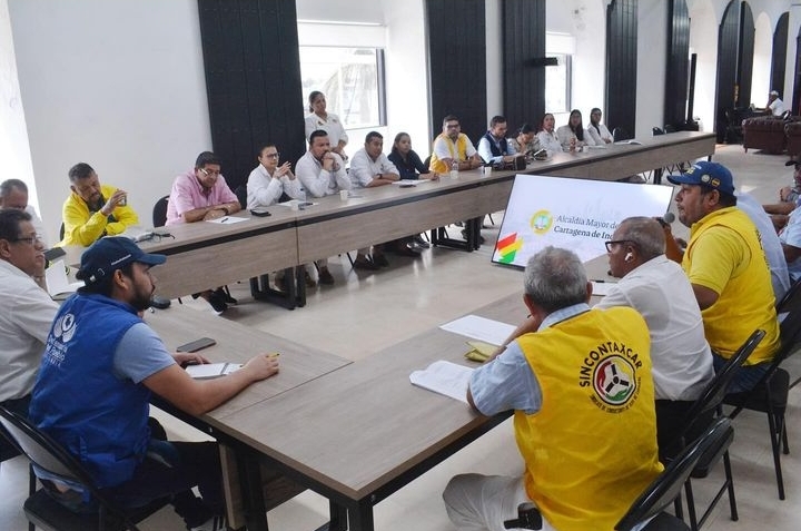 REUNIÓN CON LOS TAXISTA DE LA TERMINAL DE TRANSPORTE 