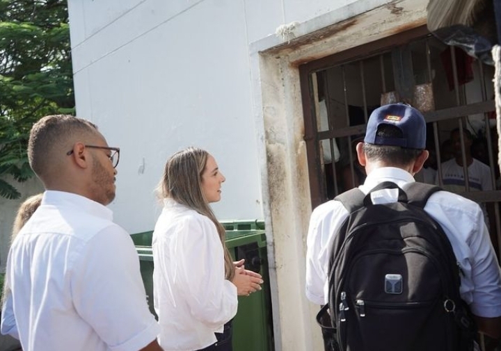 RECORRIDO POR ESTACIONES DE POLICÍA ...